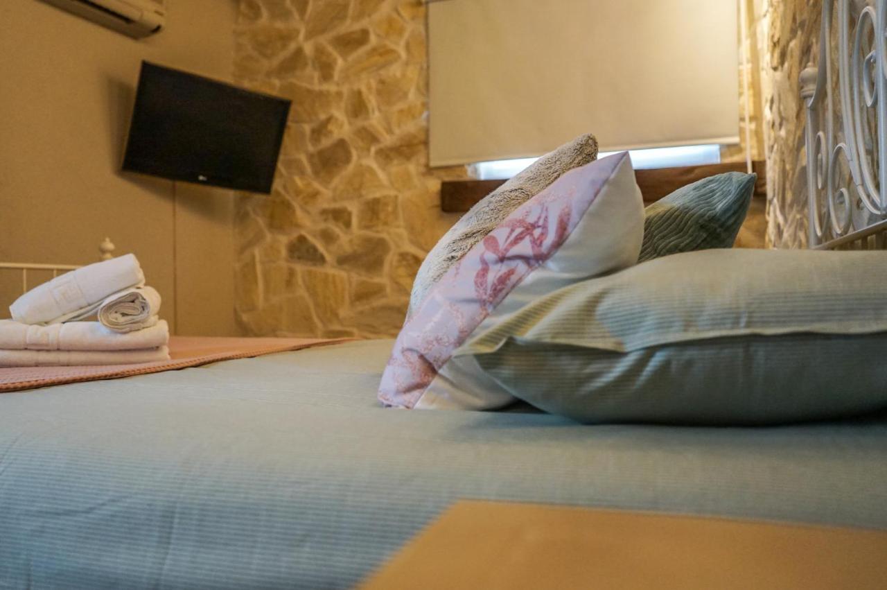 Hotel Posada De Las Cuevas アルコス・デ・ラ・フロンテーラ エクステリア 写真