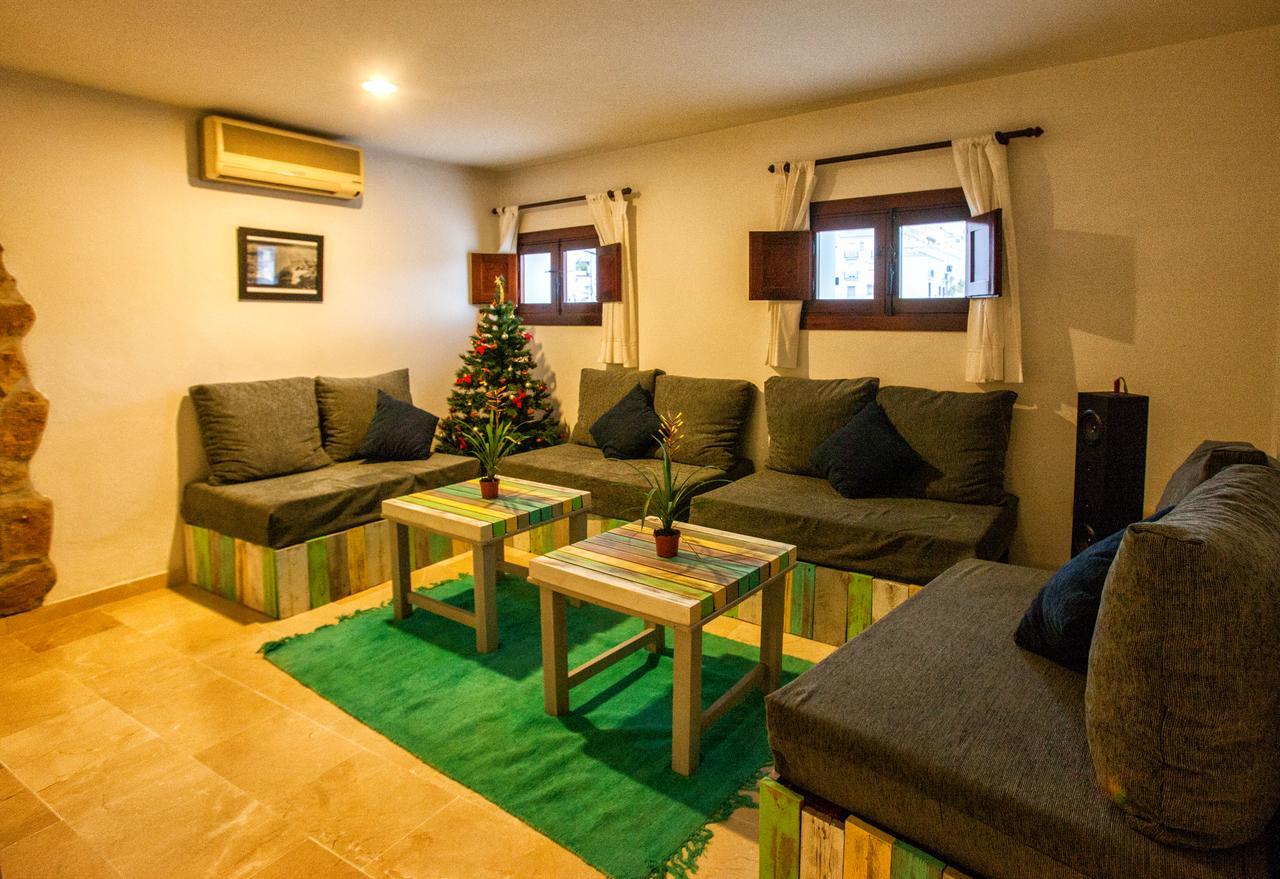 Hotel Posada De Las Cuevas アルコス・デ・ラ・フロンテーラ エクステリア 写真